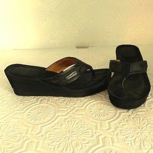 COACH Black Leather Foam Flip Flop Sandal